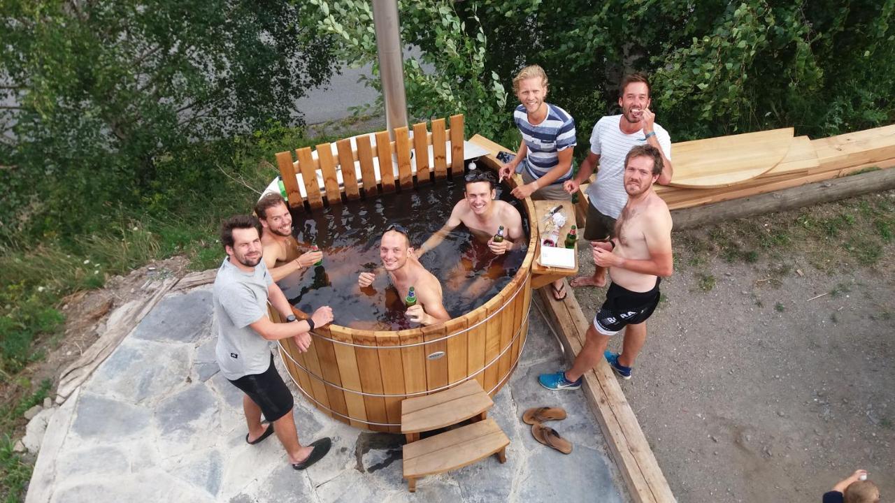 Chalet Hotel La Tuviere Bike Inn Сен-Жан-дьо-Мориен Екстериор снимка