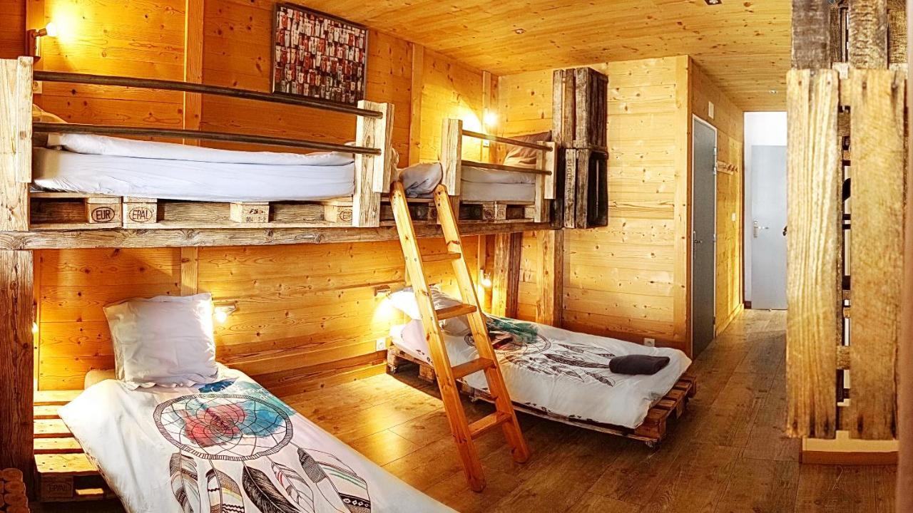 Chalet Hotel La Tuviere Bike Inn Сен-Жан-дьо-Мориен Екстериор снимка